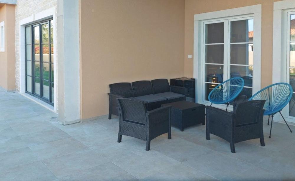 Villa in Kanfanar, Istria County, Croatia 2 - 12781540