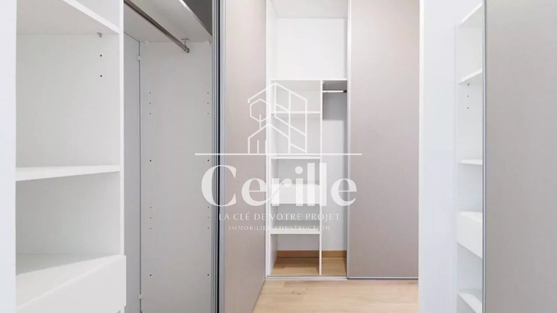 Apartment in Saint Giniez, 8e Arrondissement, Marseille 5 - 15157880