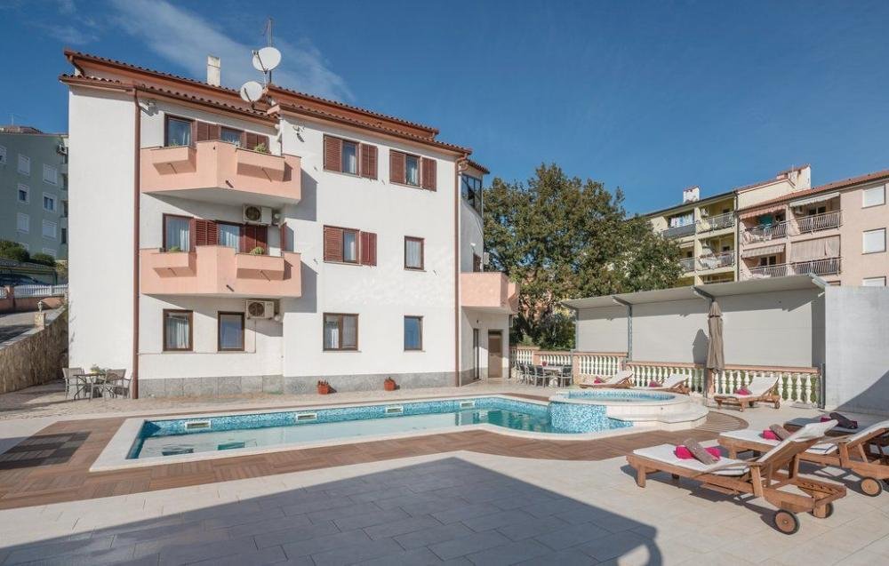 Villa en Grad Pula, Istria, Croacia 2 - 11970662