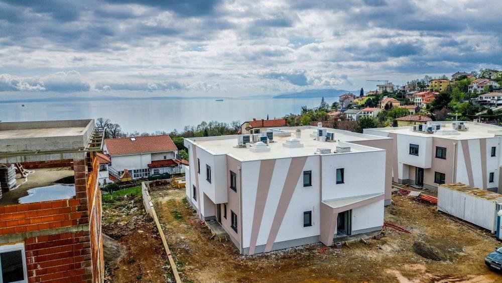 Villa in Grad Opatija, Primorje-Gorski Kotar County, Croatia 2 - 14052312