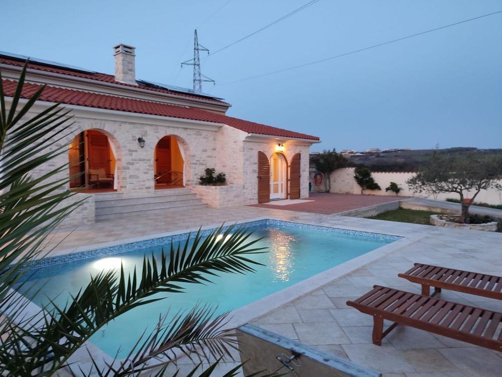 Villa in Brtonigla, Istria County, Croatia 3 - 12656878