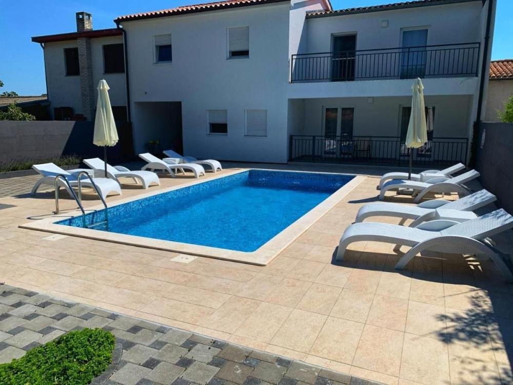 Villa in Pomer, Istria County, Croatia 2 - 13370266