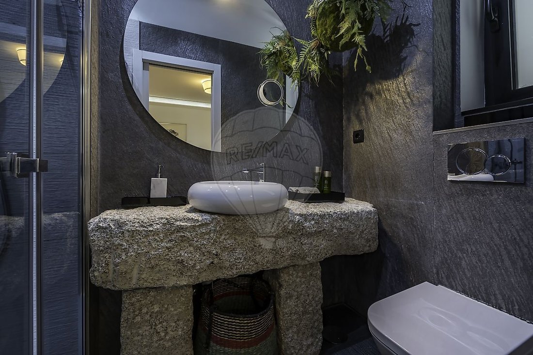 Apartment in Cedofeita, Santo Ildefonso, Se, Miragaia, Sao Nicolau e Vitoria, Porto District, Portugal 5 - 15157937