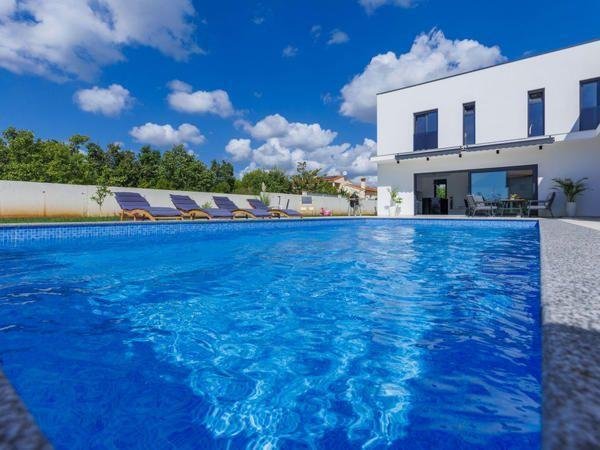 Villa in Vodnjan, Istria County, Croatia 4 - 13375189