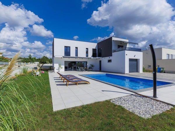 Villa in Vodnjan, Istria County, Croatia 2 - 13375189