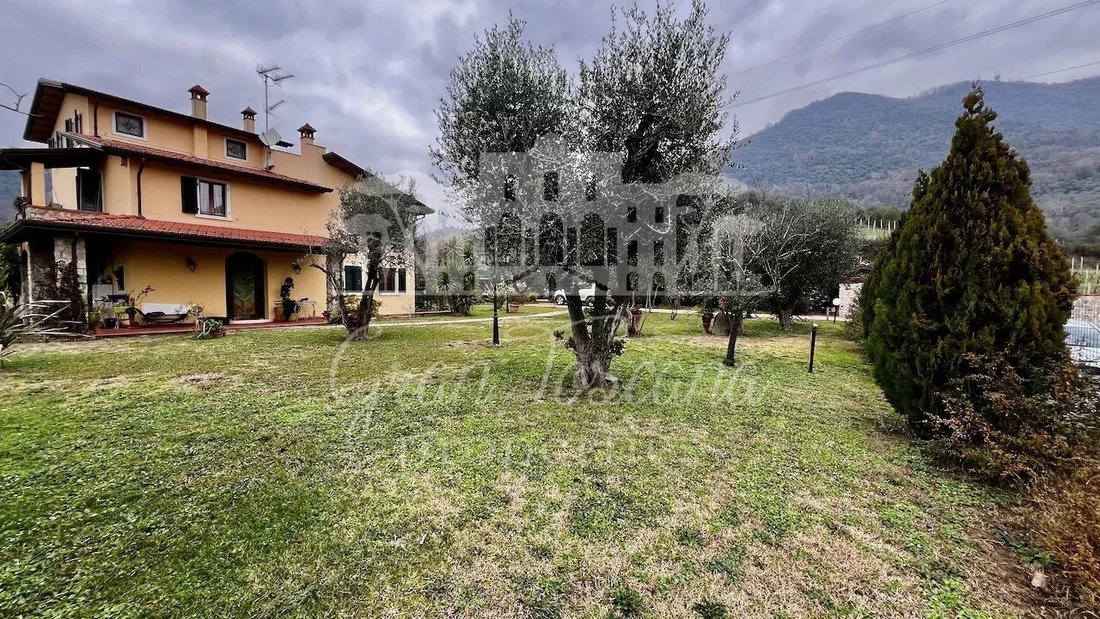 Villa in Isola, Casano, Liguria 4 - 13793807
