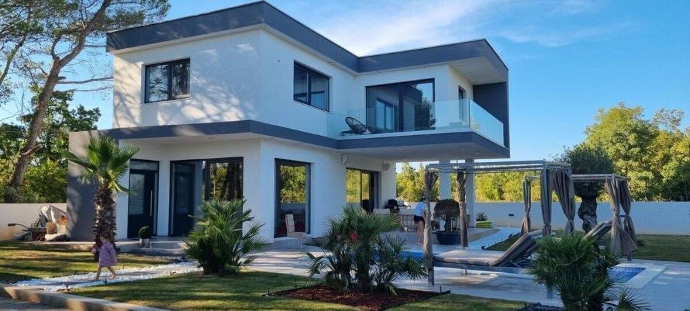 Villa in Svetvincenat, Istria County, Croatia 2 - 13882568