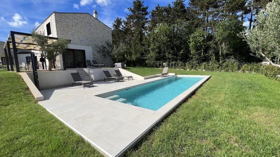 Villa in Višnjan, Istria County, Croatia 2 - 13927131