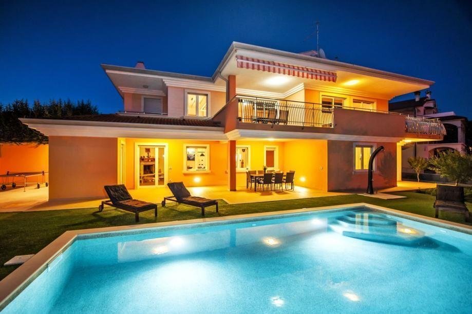 Villa in Rovinjsko Selo, Istria County, Croatia 2 - 12950832