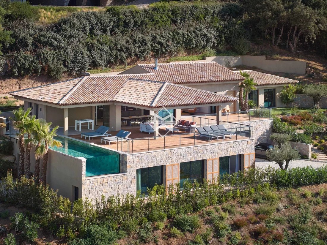 Villa in Grimaud, Provence-Alpes-Côte d'Azur, France 1 - 14243833