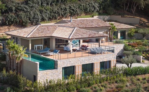 Villa in Grimaud, Provence-Alpes-Côte d'Azur, France 1