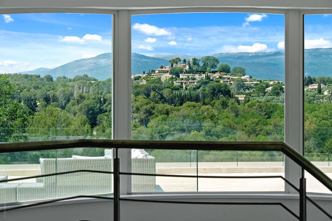 Villa in Mougins, Provence-Alpes-Côte d'Azur, France 3 - 14750609