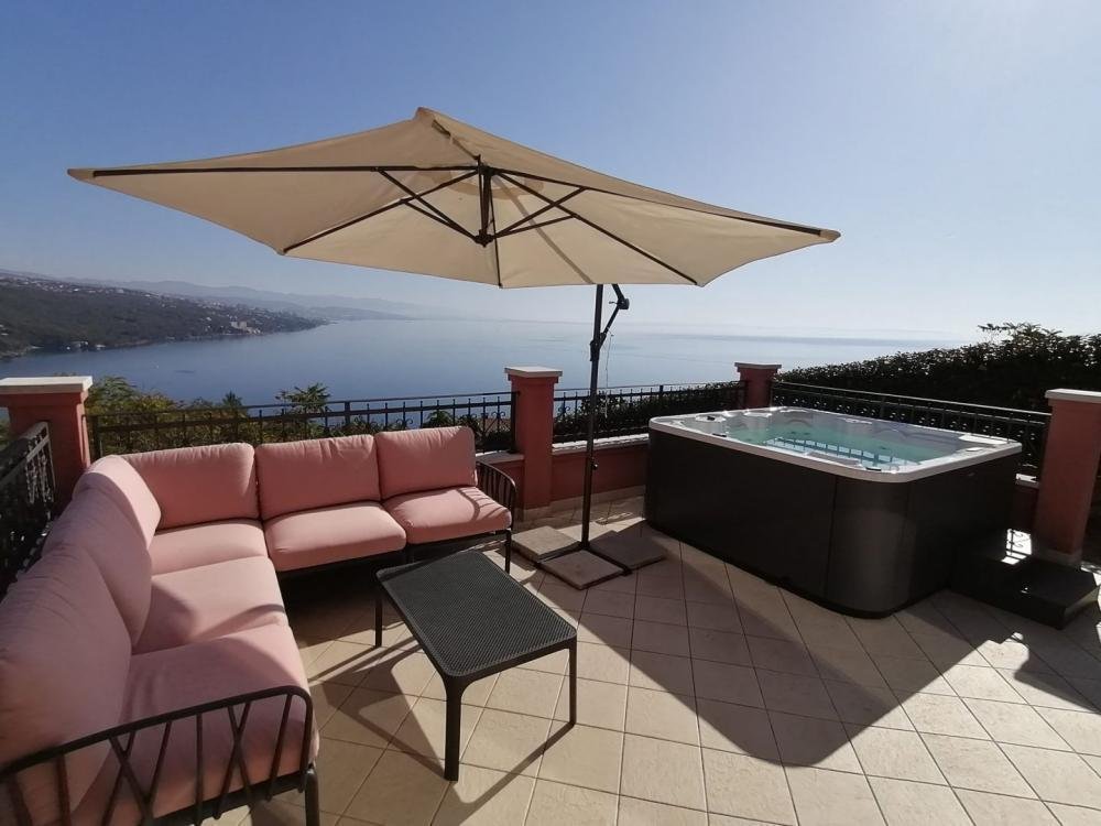 Villa in Grad Opatija, Primorje-Gorski Kotar County, Croatia 2 - 13882481