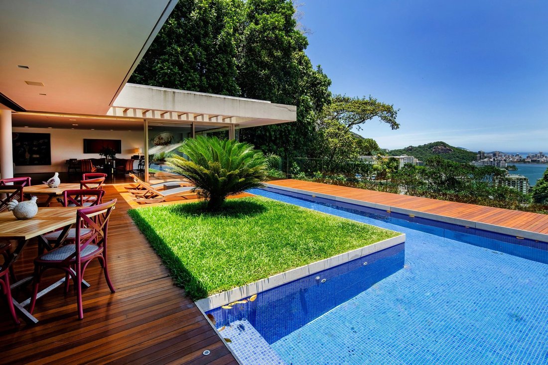 Villa in Rio de Janeiro, State of Rio de Janeiro, Brazil 2 - 10449682