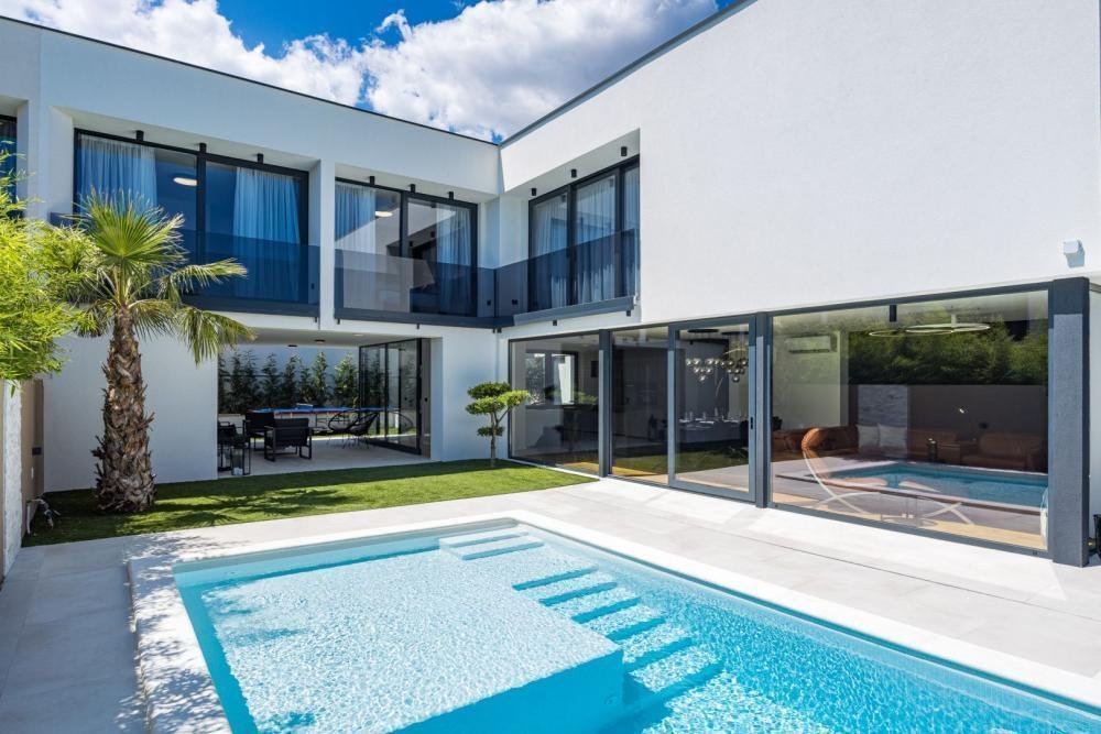 Villa in Medulin, Istria County, Croatia 2 - 13392883