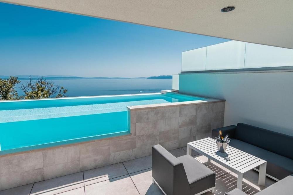 Villa in Grad Opatija, Primorje-Gorski Kotar County, Croatia 2 - 13889224