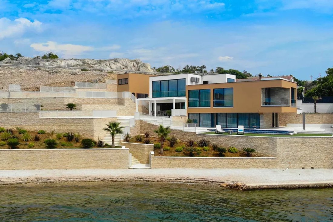 Villa in Mjesni odbor Vostarnica, Zadar, Zadar County 1 - 13386988