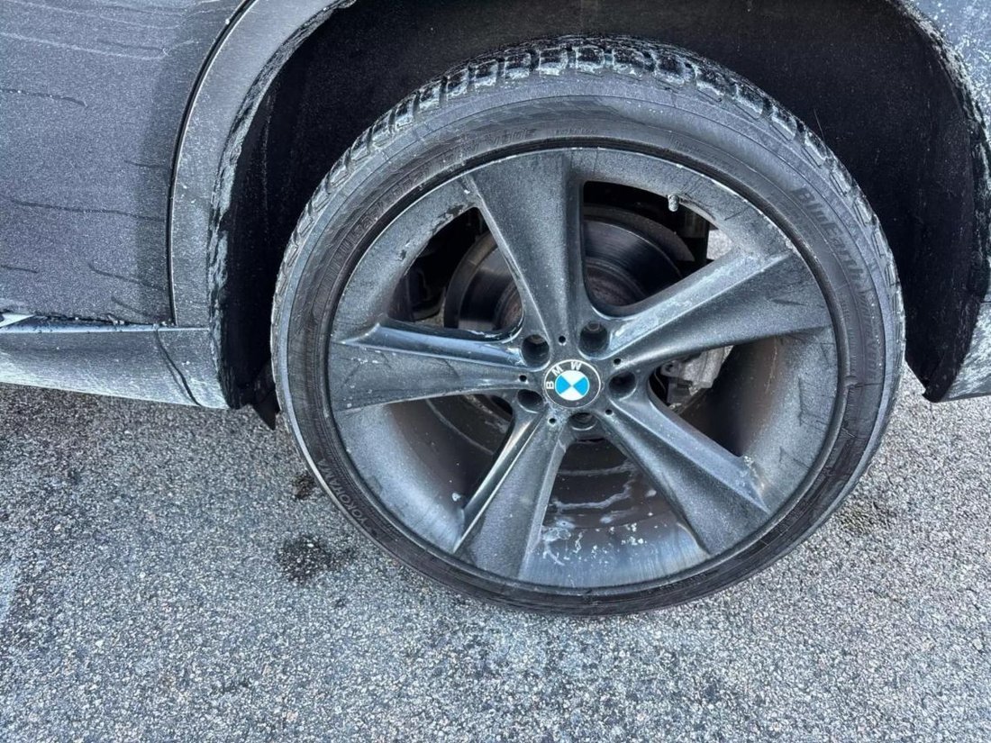 Suv in Canton, MA, United States 5 - 15161302