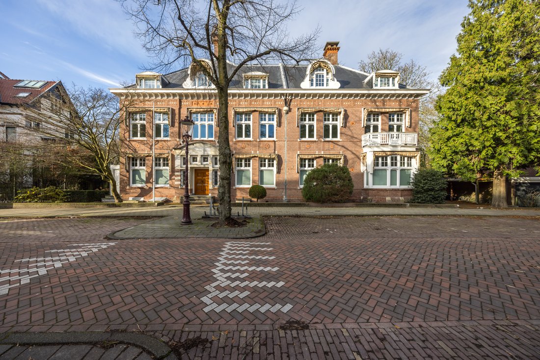 The Koningslaan Grand Residence In Apollobuurt North Holland