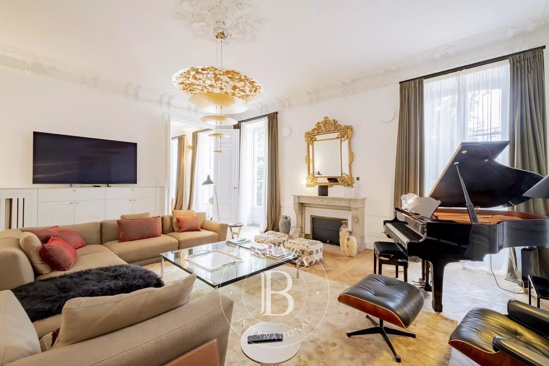 Apartment in Hôtel de Ville-Quinconce-Saint Seurin-Fondaudège, Bordeaux, France 1 - 12258327