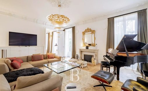 Apartment in Hôtel de Ville-Quinconce-Saint Seurin-Fondaudège, Bordeaux, France 1