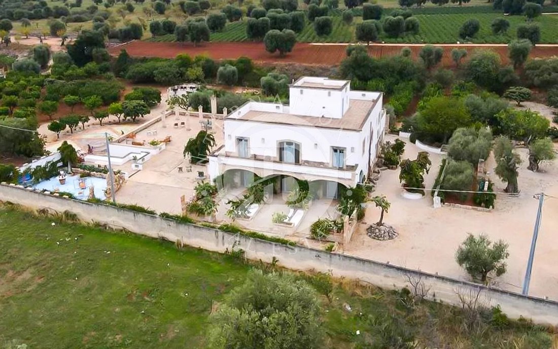Villa in Savelletri, Selva di Fasano, Apulia 2 - 14505599
