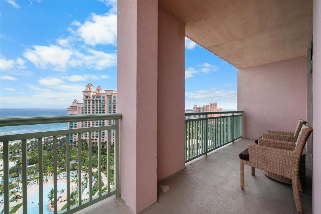 Condo in Paradise Island, New Providence, The Bahamas 1 - 13833686