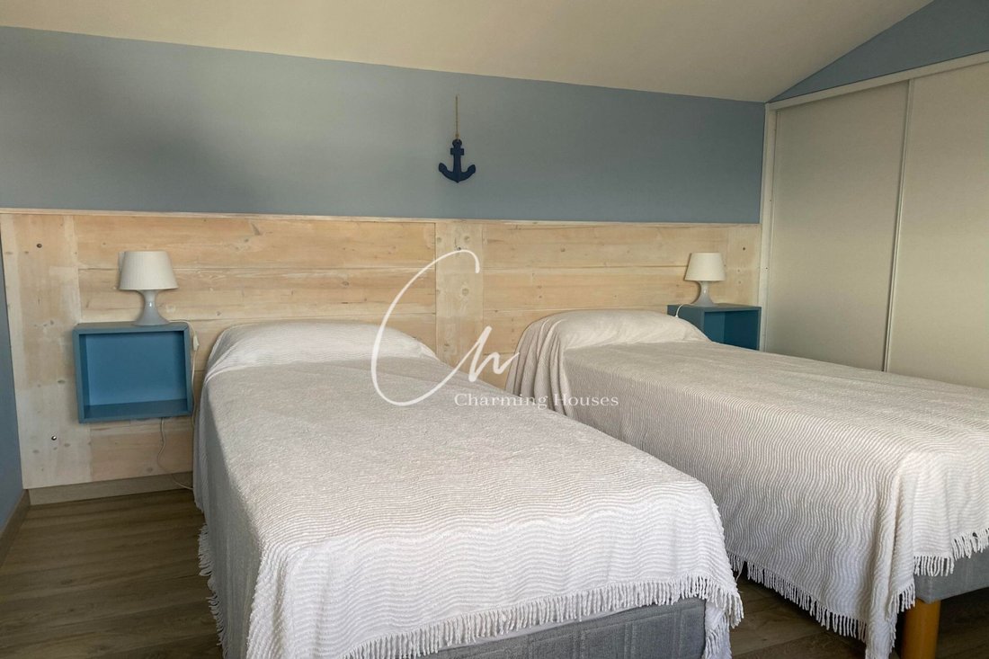 Villa in Saintes-Maries-de-la-Mer, Provence-Alpes-Côte d'Azur, France 5 - 14256491