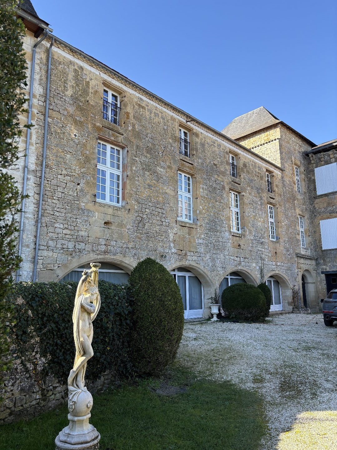 A Timeless Château’s Embrace in the Heart of Dordogne’s Golden Light