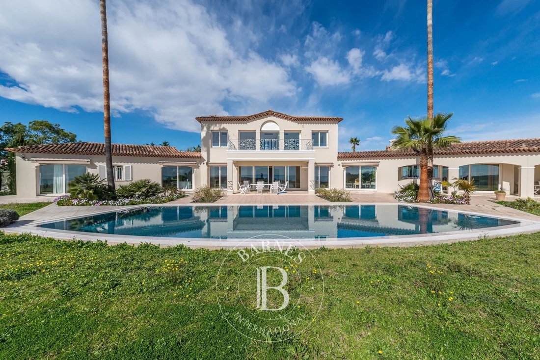 Villa in Bois Fleuri-Chevre d'Or-Saint Philippe, Biot, France 1 - 14289660