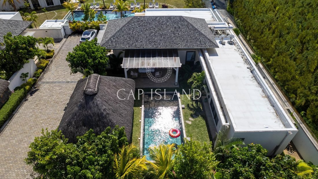 Villa in Grand Baie, Rivière du Rempart District, Mauritius 2 - 14671061
