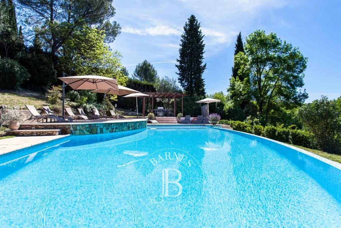 Villa à Châteauneuf-Grasse, Provence-Alpes-Côte d'Azur, France 2 - 13760958