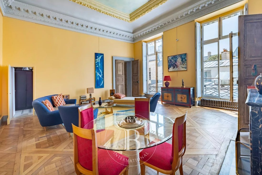Apartment in Paris, Île-de-France, France 4 - 13662208