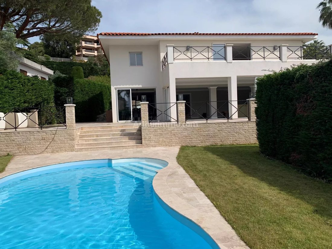 Villa in Cannes, Provence-Alpes-Côte d'Azur, France 3 - 11504729