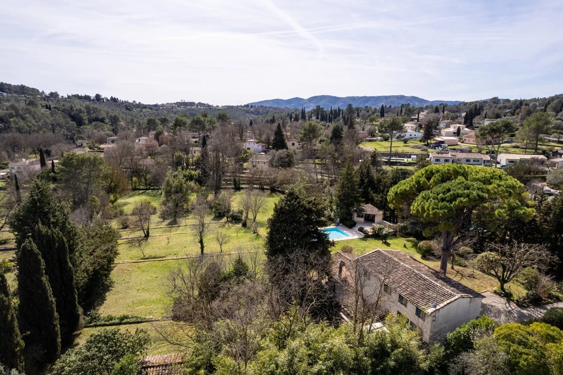 House in Grasse, Provence-Alpes-Côte d'Azur, France 4 - 12723358