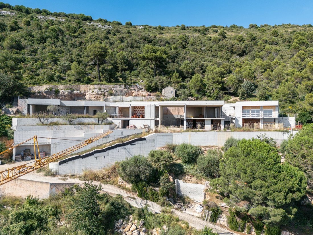 Villa in Èze, Provence-Alpes-Côte d'Azur, France 1 - 14756504