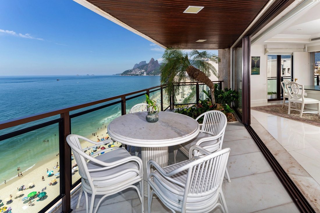 Apartment in Rio de Janeiro, State of Rio de Janeiro, Brazil 1 - 10449512