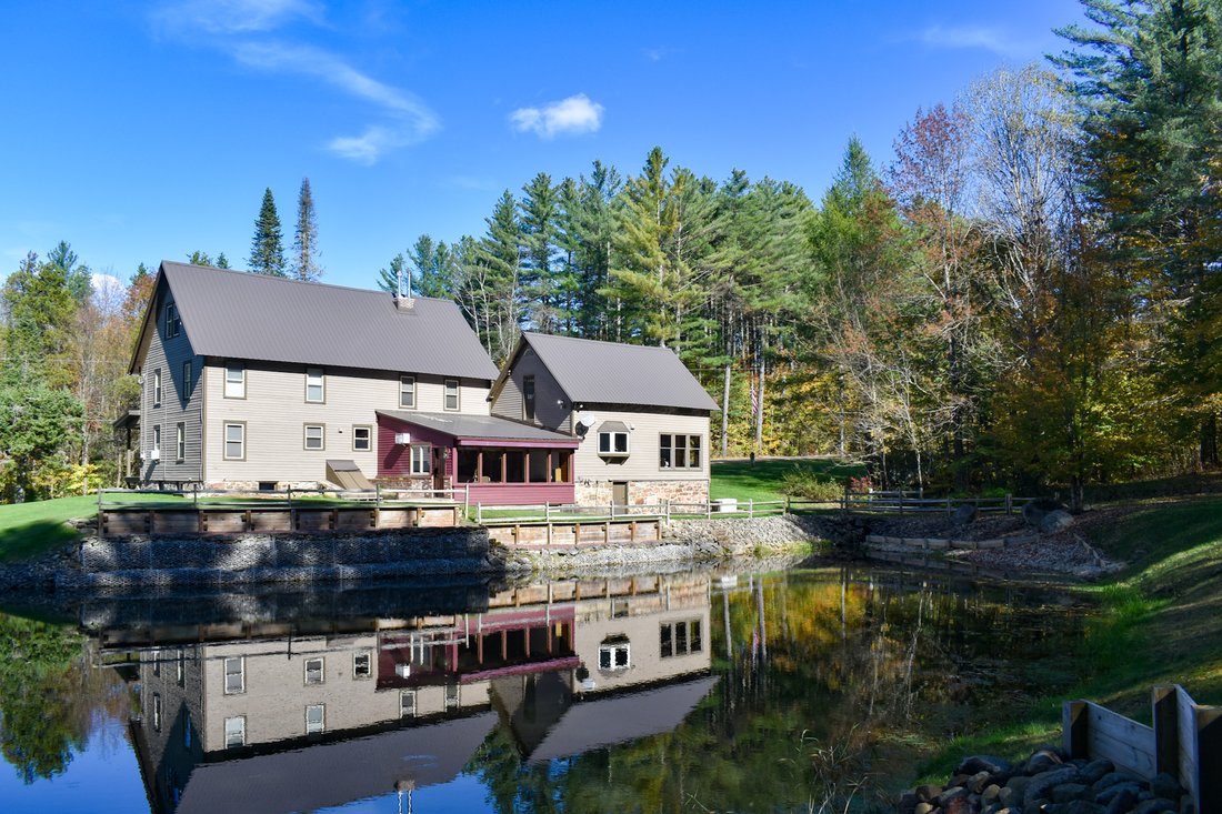 House in Hoffmeister, New York, United States 2 - 15161757