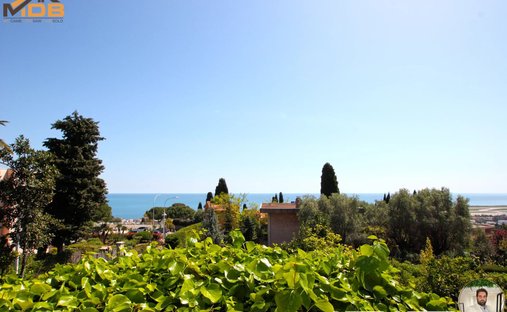 Villa in Nice, Provence-Alpes-Côte d'Azur, France 1