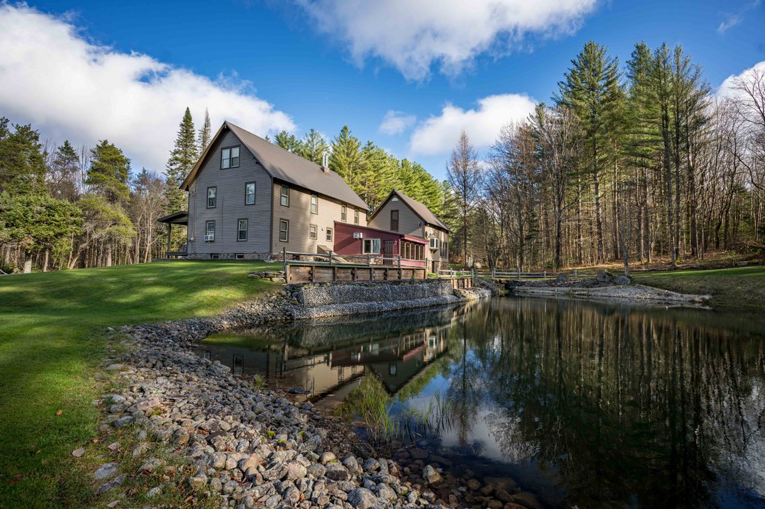 House in Hoffmeister, New York, United States 4 - 15161757