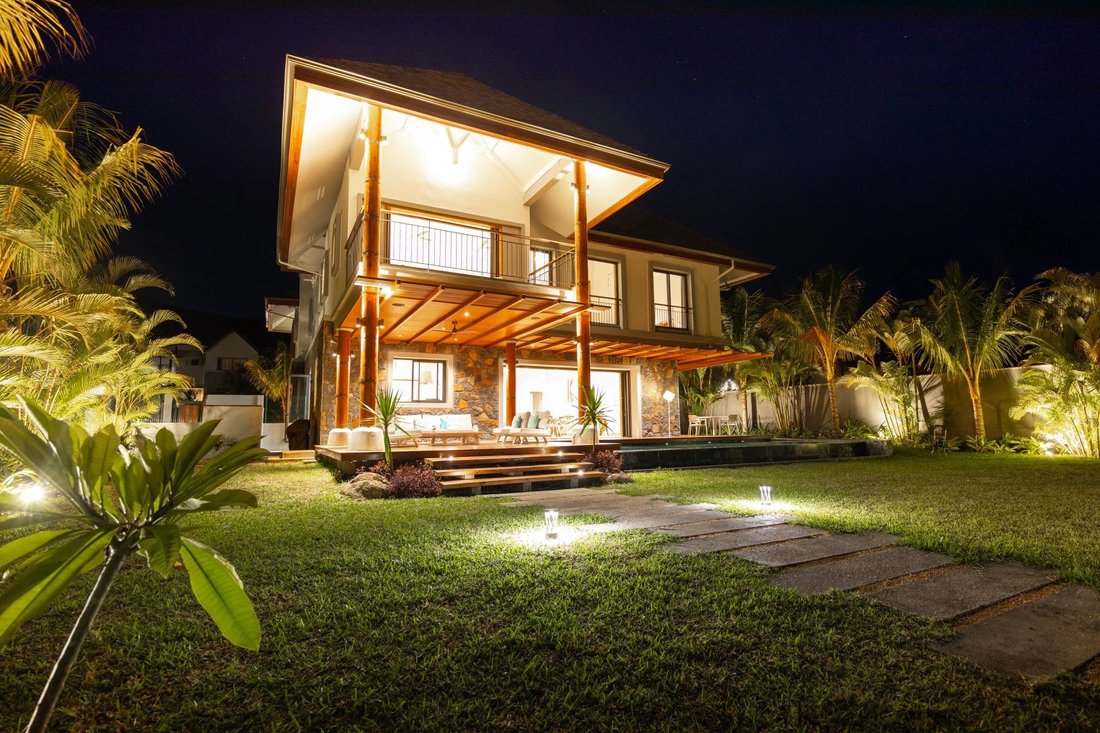 Villa in Grande Riviere Noire, Rivière Noire District, Mauritius 5 - 14425509