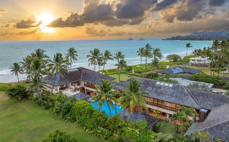 Stunning Luxury Hawaii Vacation Beach Homes image