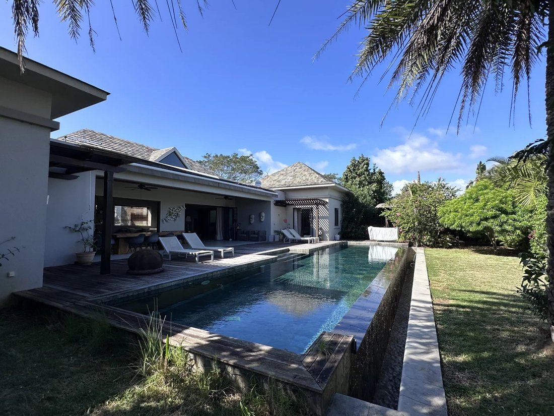 Villa in Grand Baie, Rivière du Rempart District, Mauritius 1 - 14414149