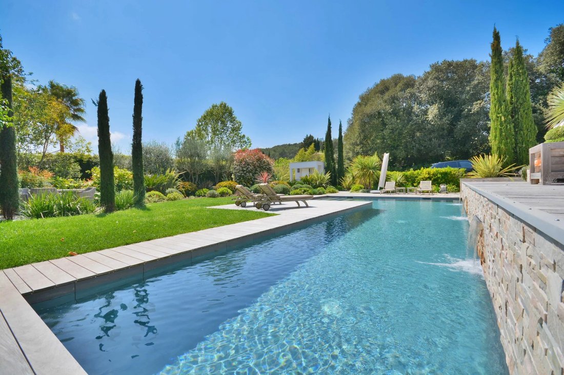 Villa in Mougins, Provence-Alpes-Côte d'Azur, France 5 - 12112377