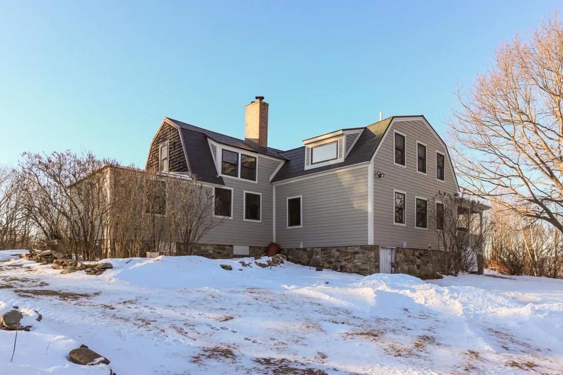 House in Gilmanton, New Hampshire, United States 2 - 15162369