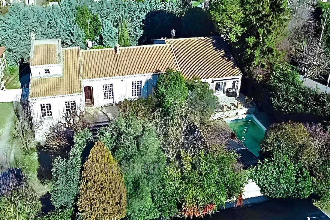 Villa in Greasque, Provence-Alpes-Côte d'Azur, France 1 - 15162233