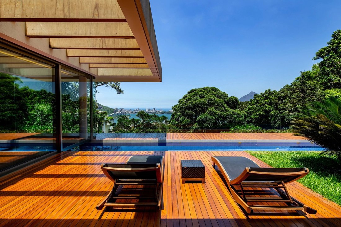 Villa in Rio de Janeiro, State of Rio de Janeiro, Brazil 3 - 10449682