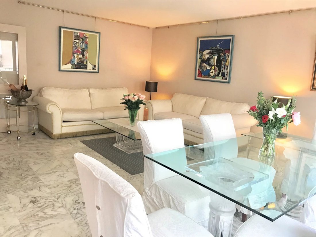 Apartment in Saint Nicolas, Cannes, France 2 - 13167531