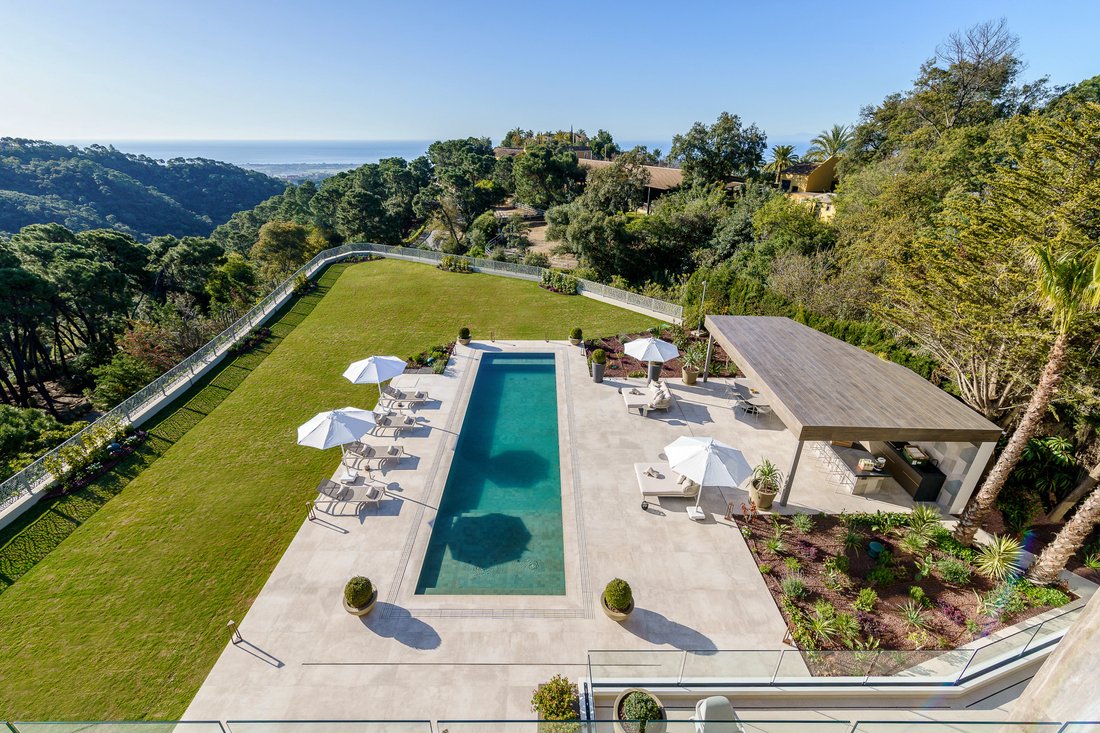 Villa in La Zagaleta, Benahavis, Andalusia 2 - 15162714