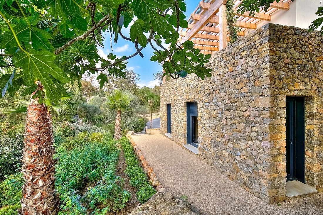 House in Mougins, Provence-Alpes-Côte d'Azur, France 3 - 13321382